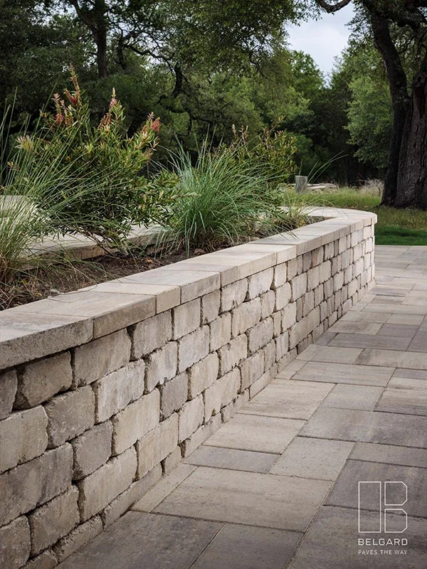 we build retaining walls in round rock tx